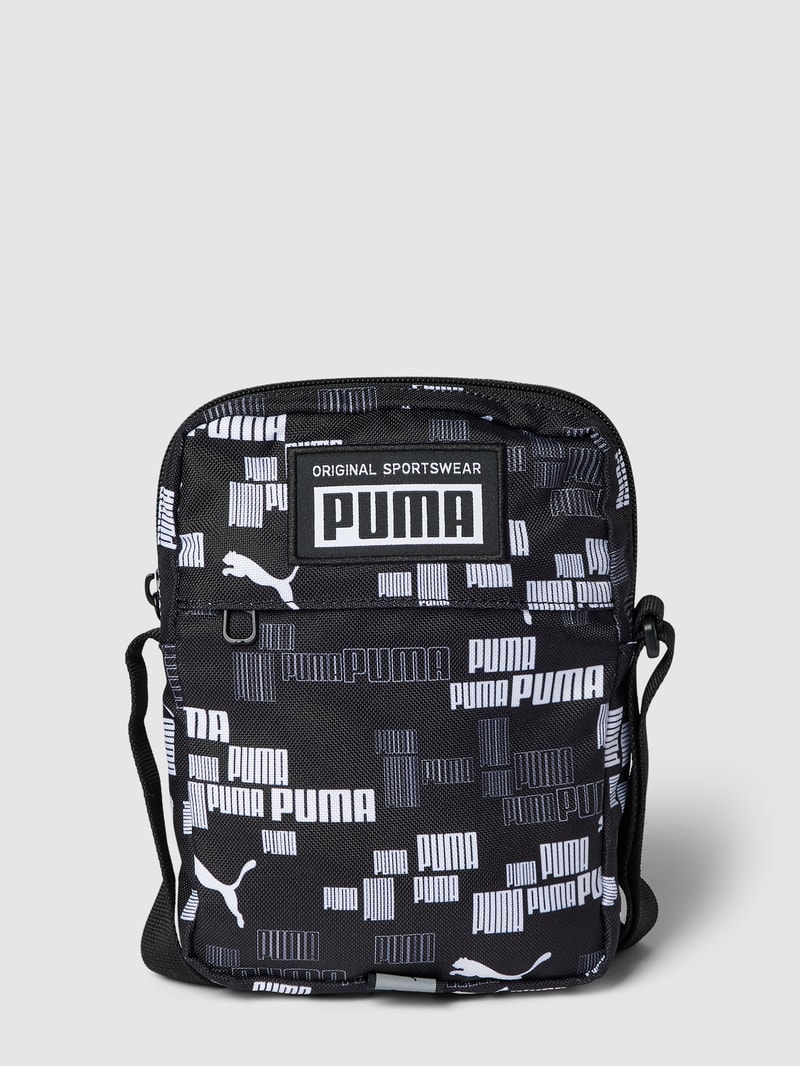Umhängetasche mit Label-Patch Modell 'PUMA Academy Portable' in schwarz