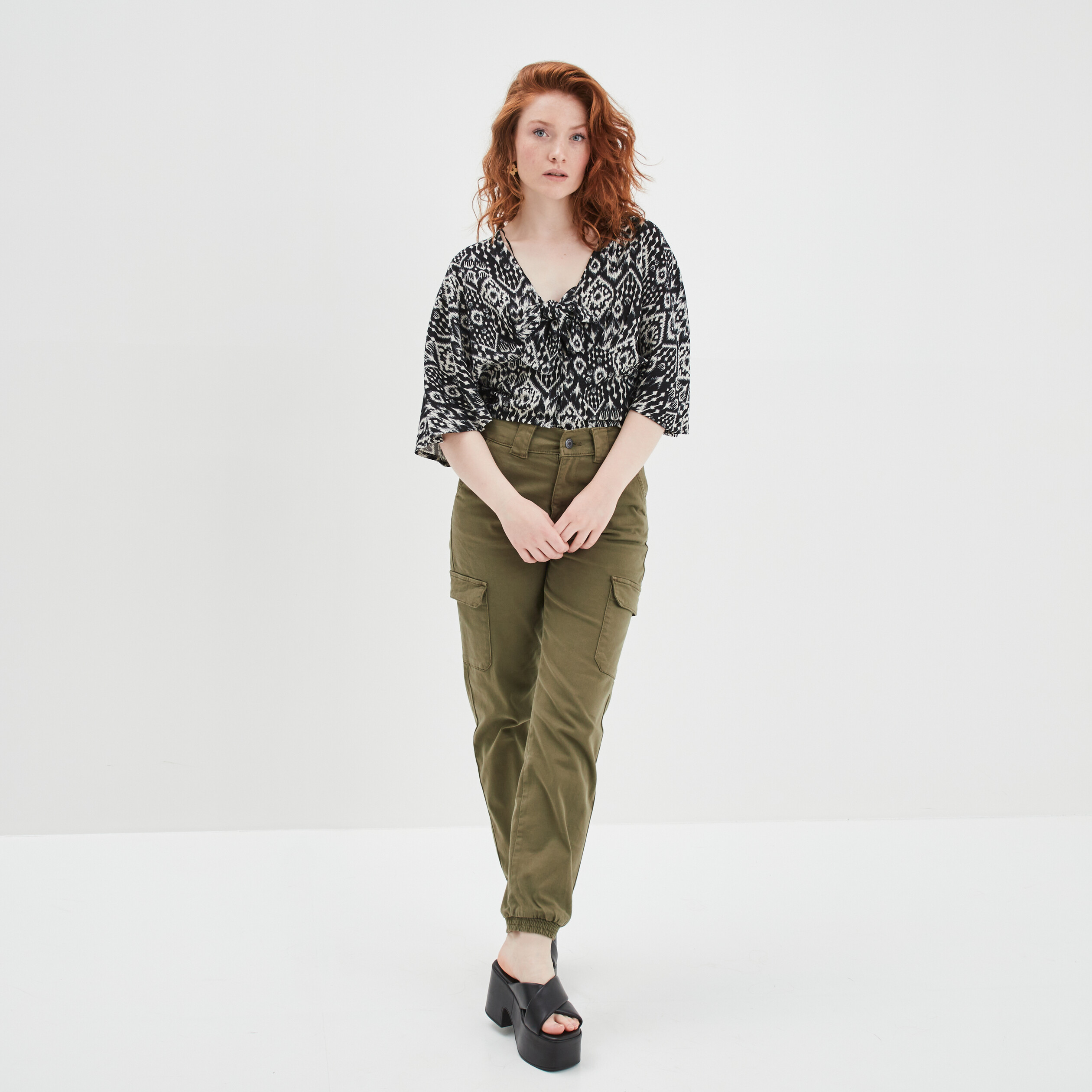 Blouse manches kimono avec lin Liberto noir femme | La Halle