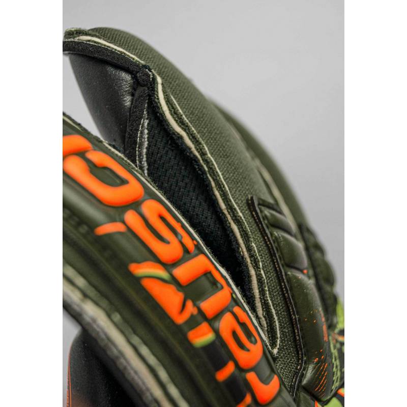 Reusch Attrakt Duo Ortho-Tec. Torwarthandschuhe