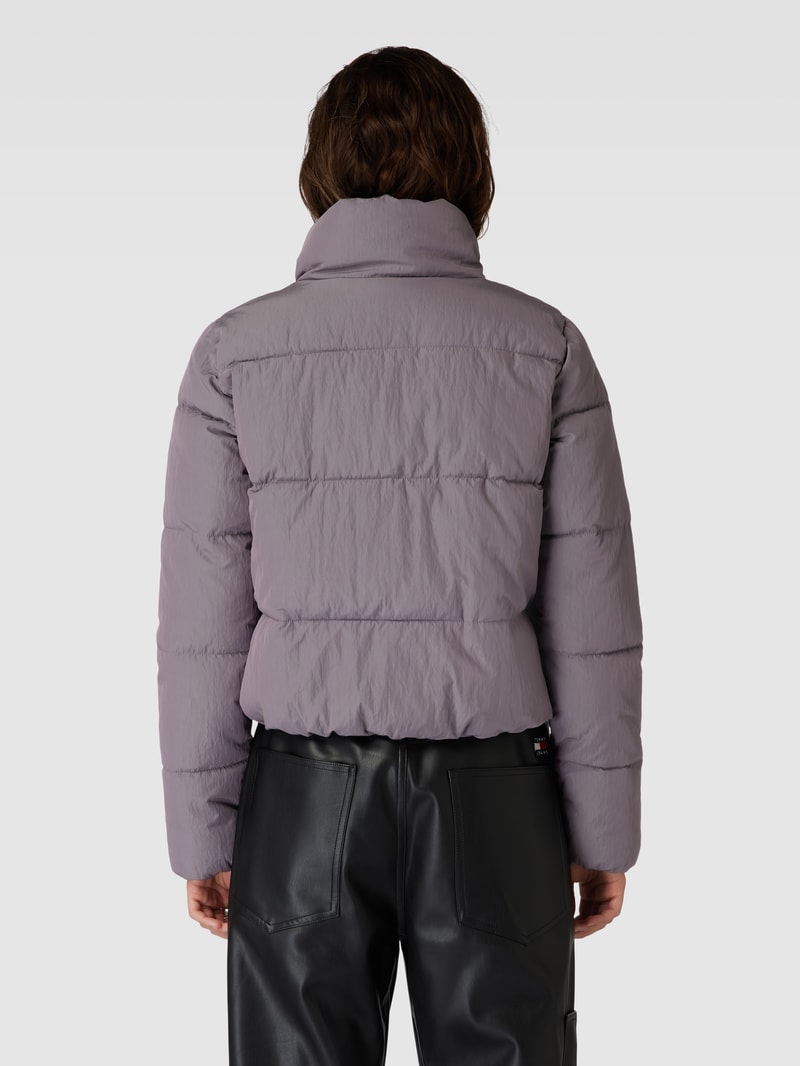 Steppjacke mit Stehkragen Modell 'ONLDOLLY' in graphit