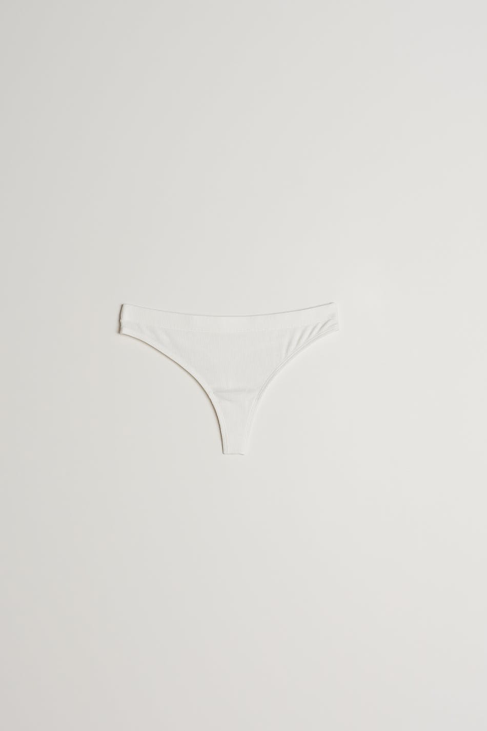 Linda cotton string