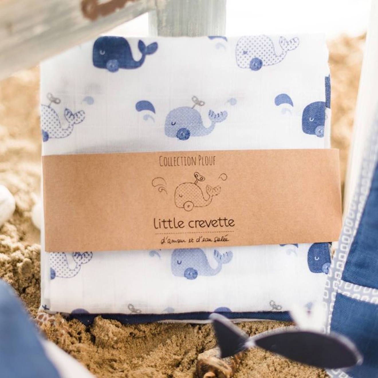 Lot de 3 langes en coton bio* Baleine bleu