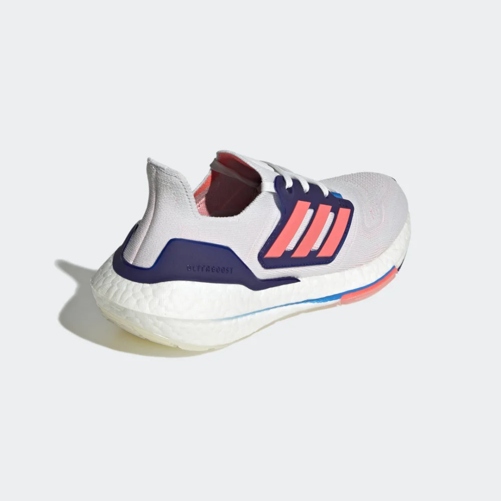 adidas Ultraboost 22 GX5589 / weiss