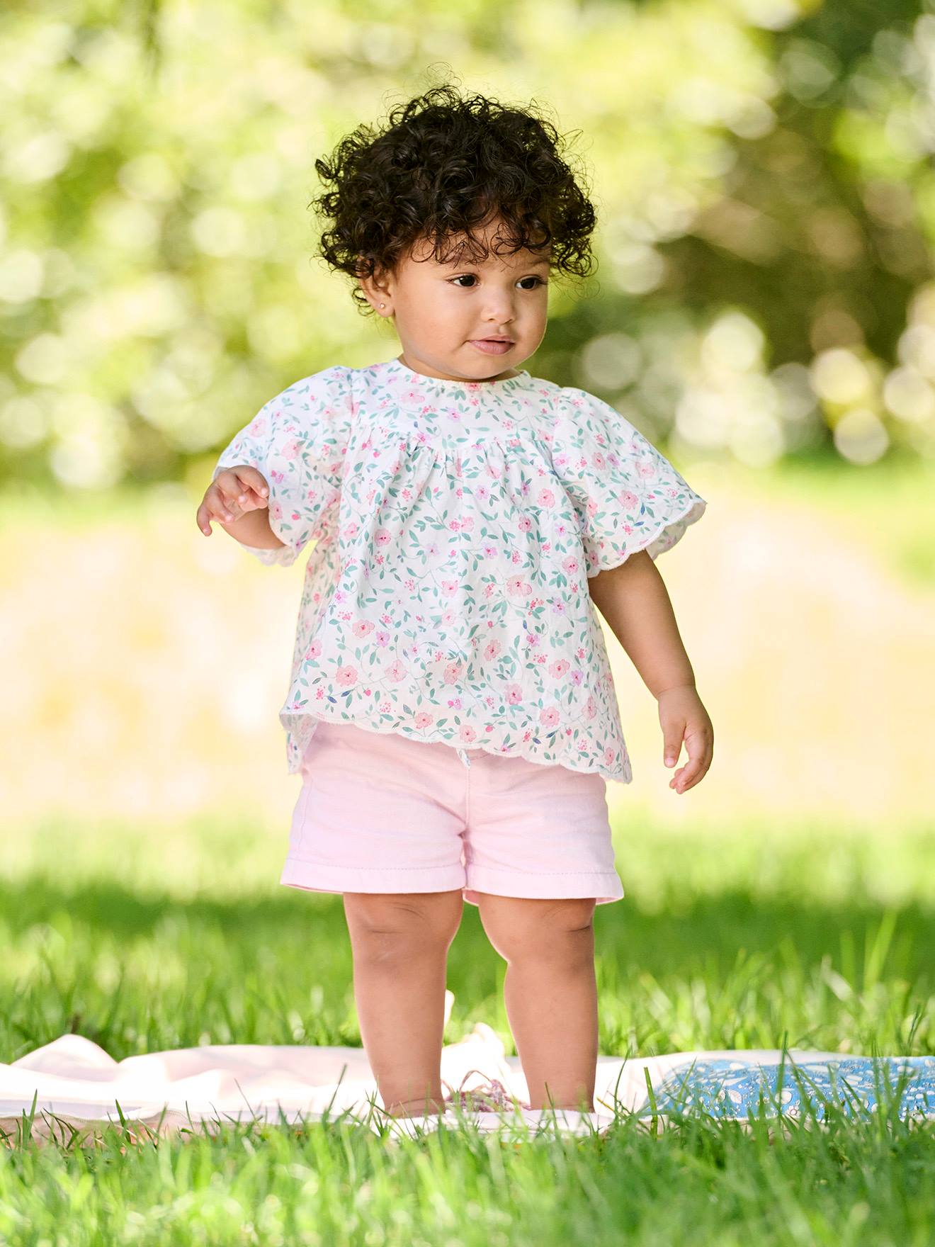 Vertbaudet Mädchen Baby Paperbag-Shorts mit Gürtel - lila