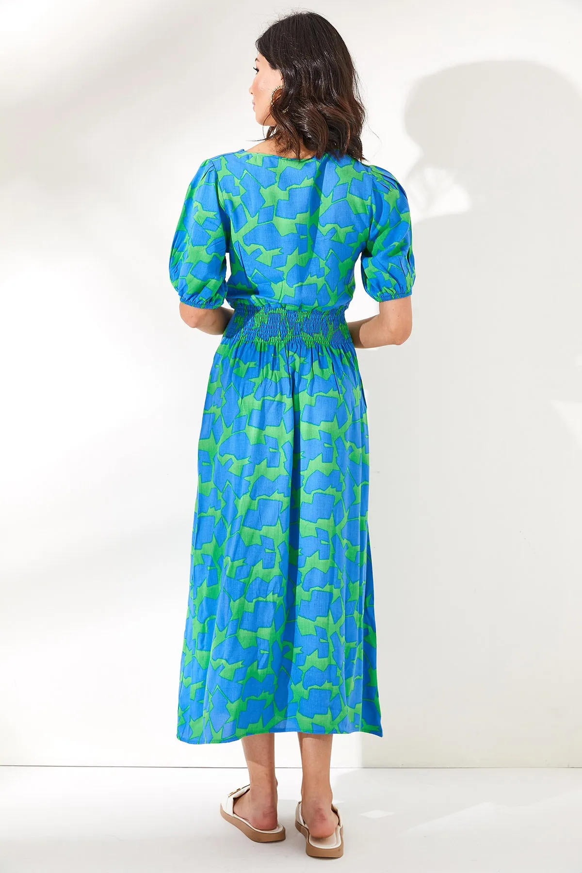 Olalook  Blaues Damen-Midikleid mit quadratischem Kragen und Schlitz ELB-19001902