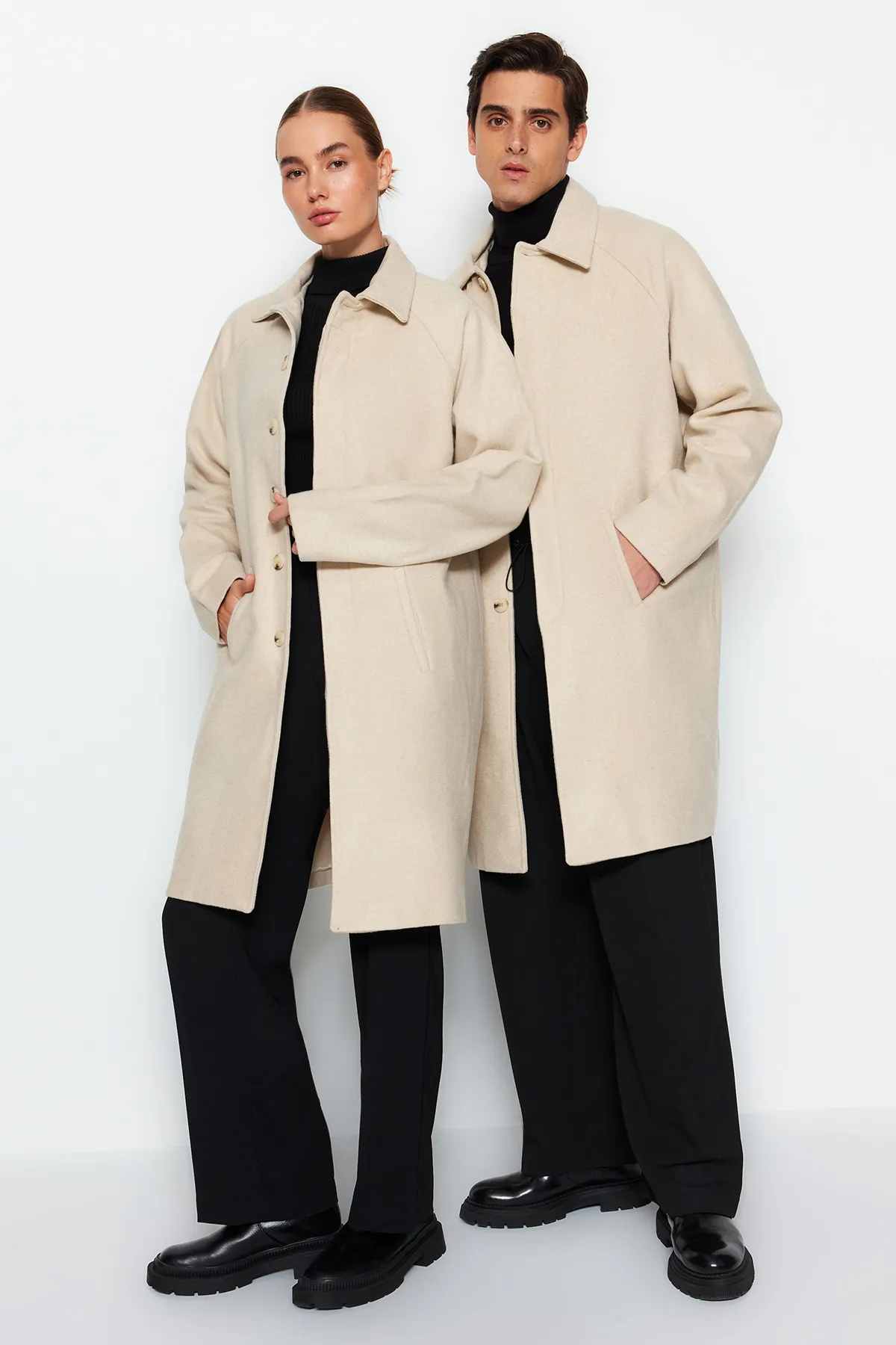 Trendyol Collection  Stone Unisex-Wintermantel mit normaler Passform aus Wollmischung mit Stempelmuster TMNAW24KB00004