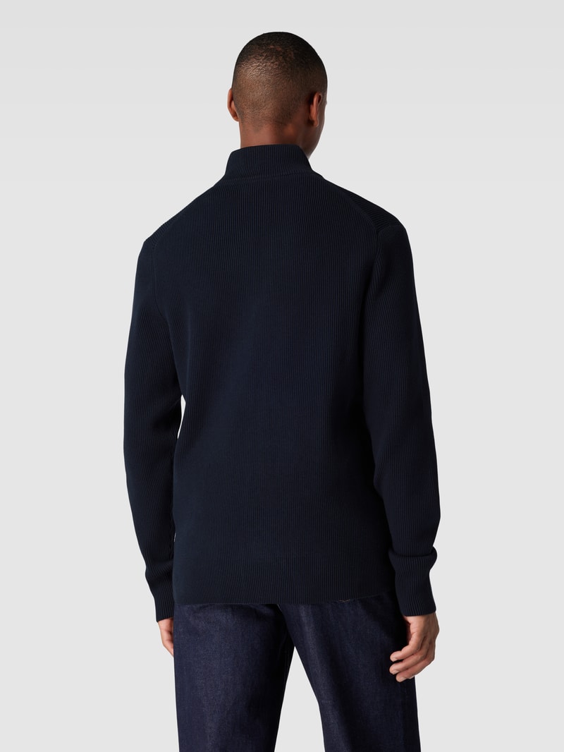Strickjacke mit Stehkragen und Reißverschluss in marineblau