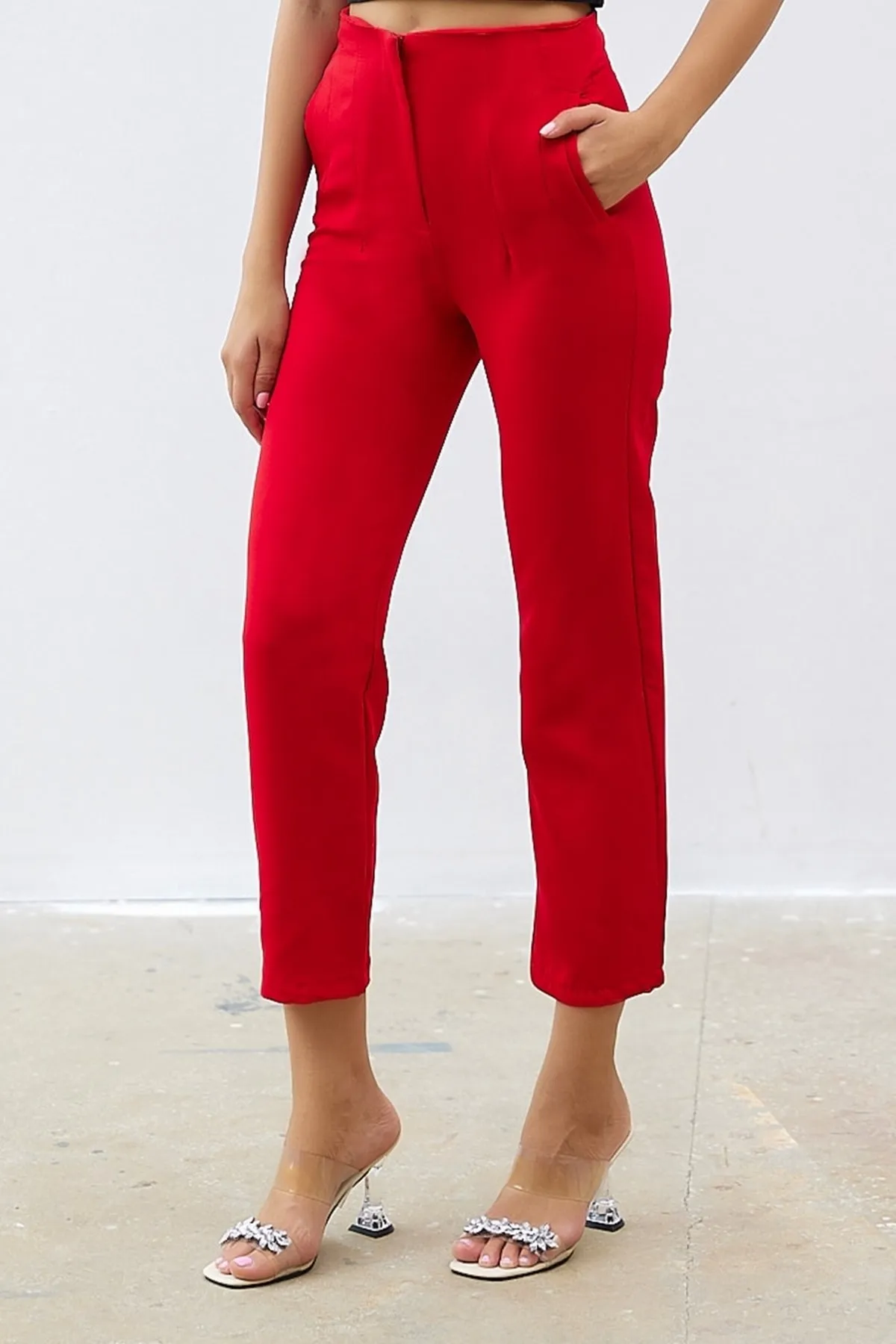 InStyle  Hose mit hoher Taille und Abnähern aus doppeltem Stoff – Rot