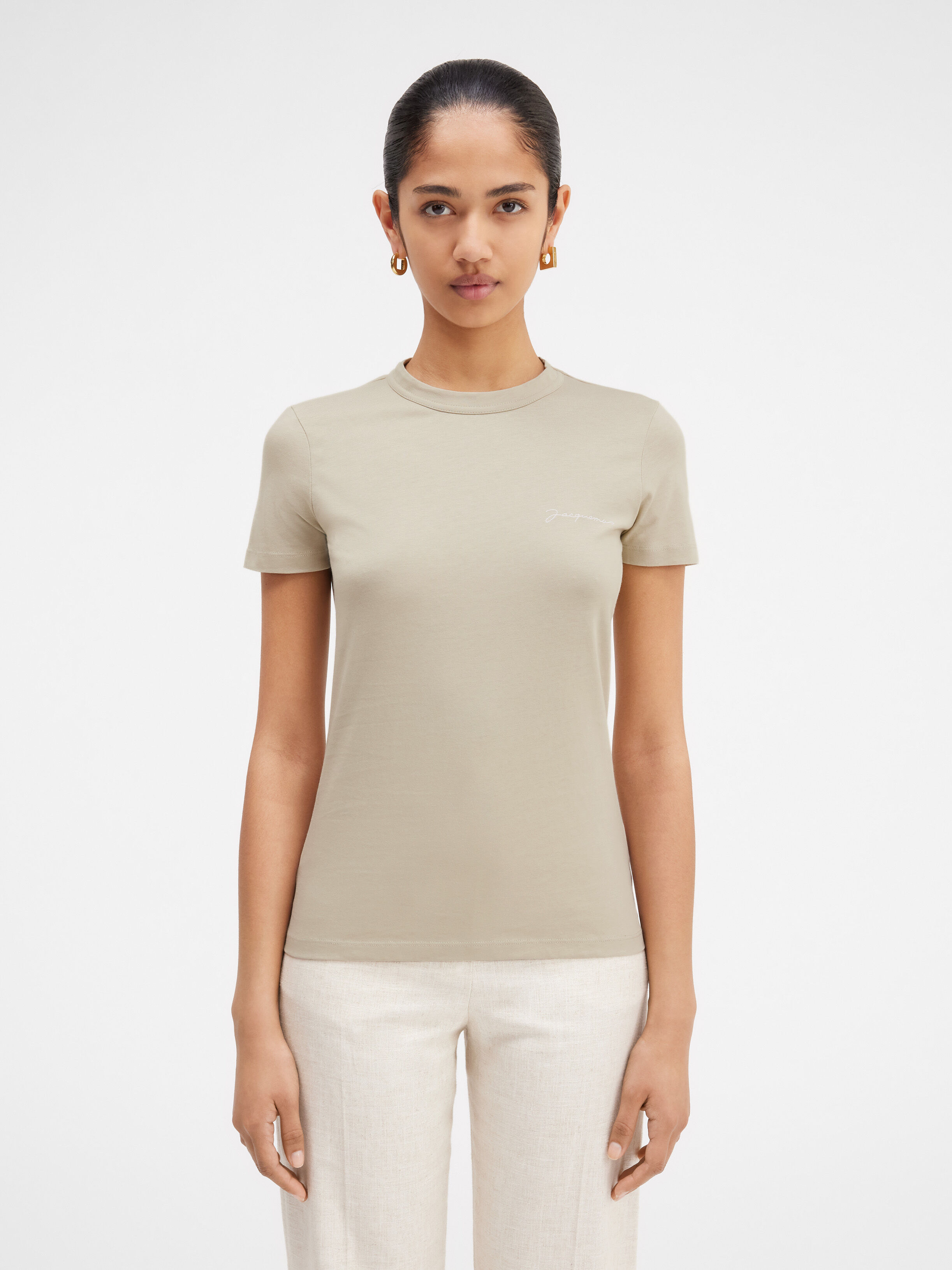 Le t-shirt brodé