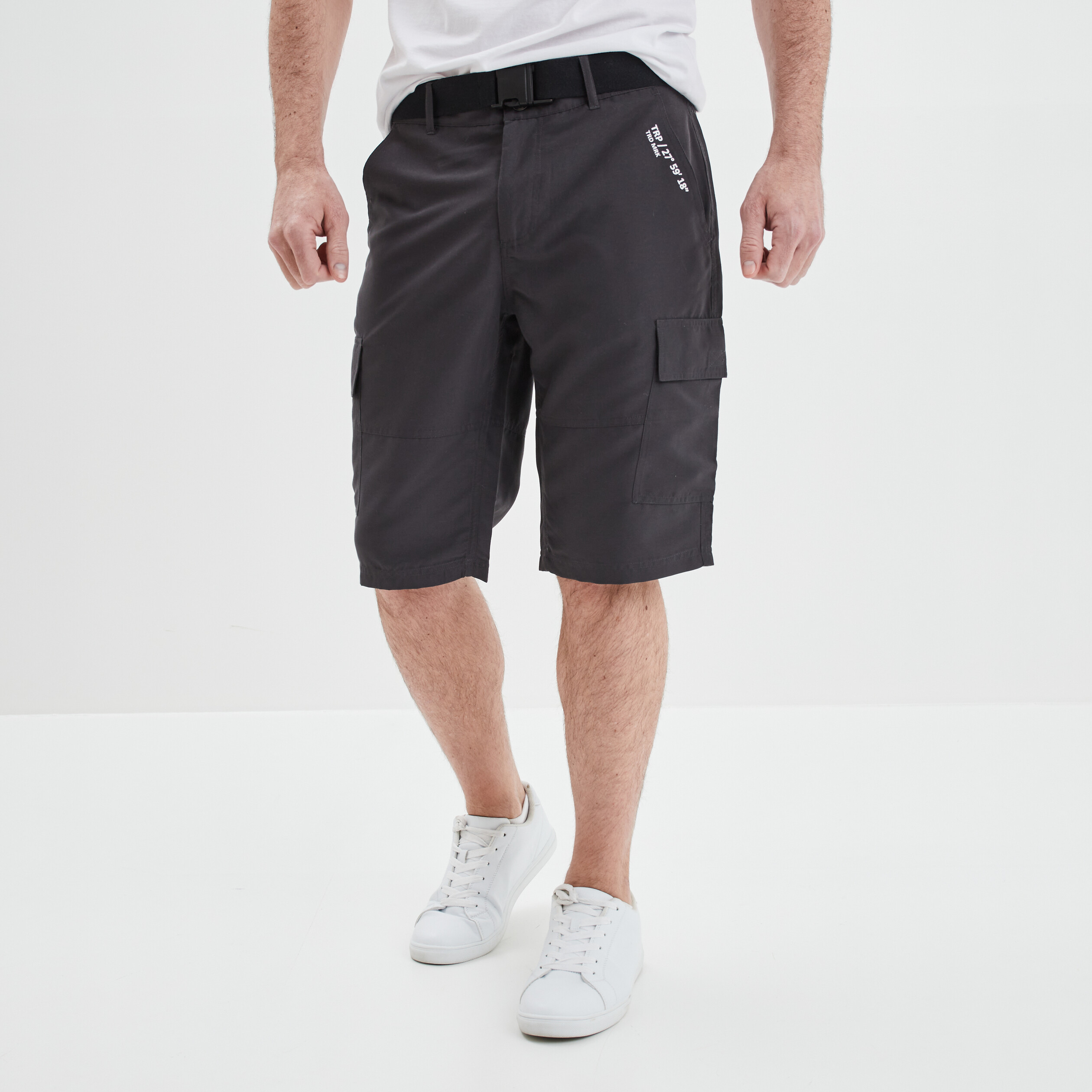 Short cargo regular stretch ceinturé gris foncé homme | La Halle