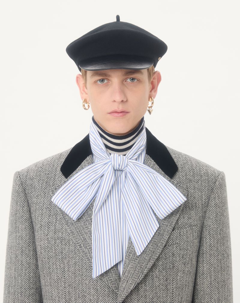 Jaqueta Valentino de lã com estampa chevron e abotoamento simples