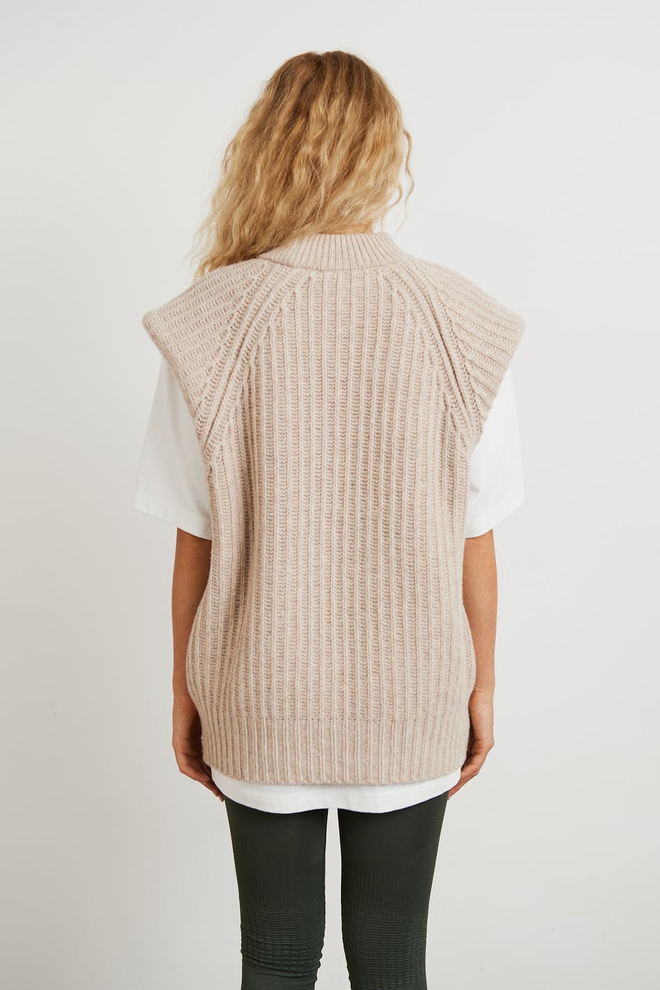 Vilde knitted vest