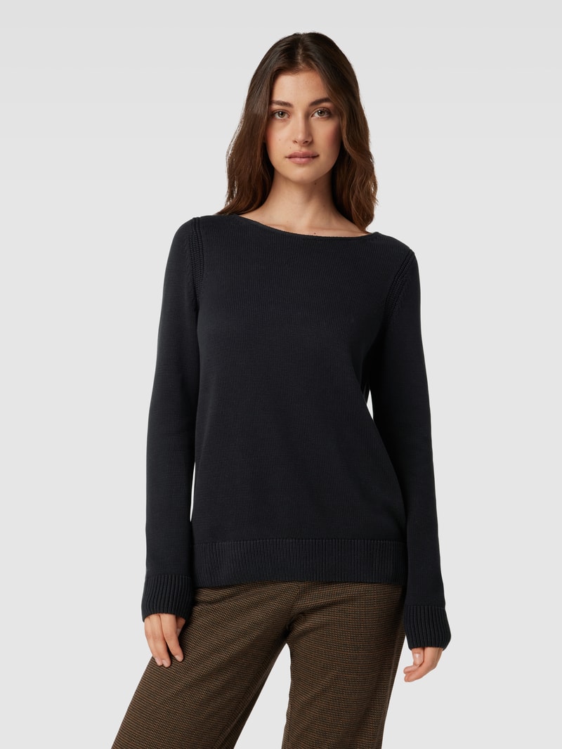 Strickpullover mit U-Boot-Ausschnitt in schwarz