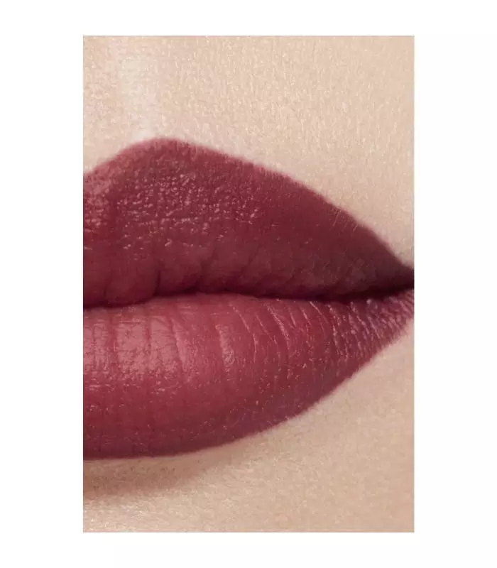 ROUGE ALLURE VELVET Le Rouge Velours Lumineux