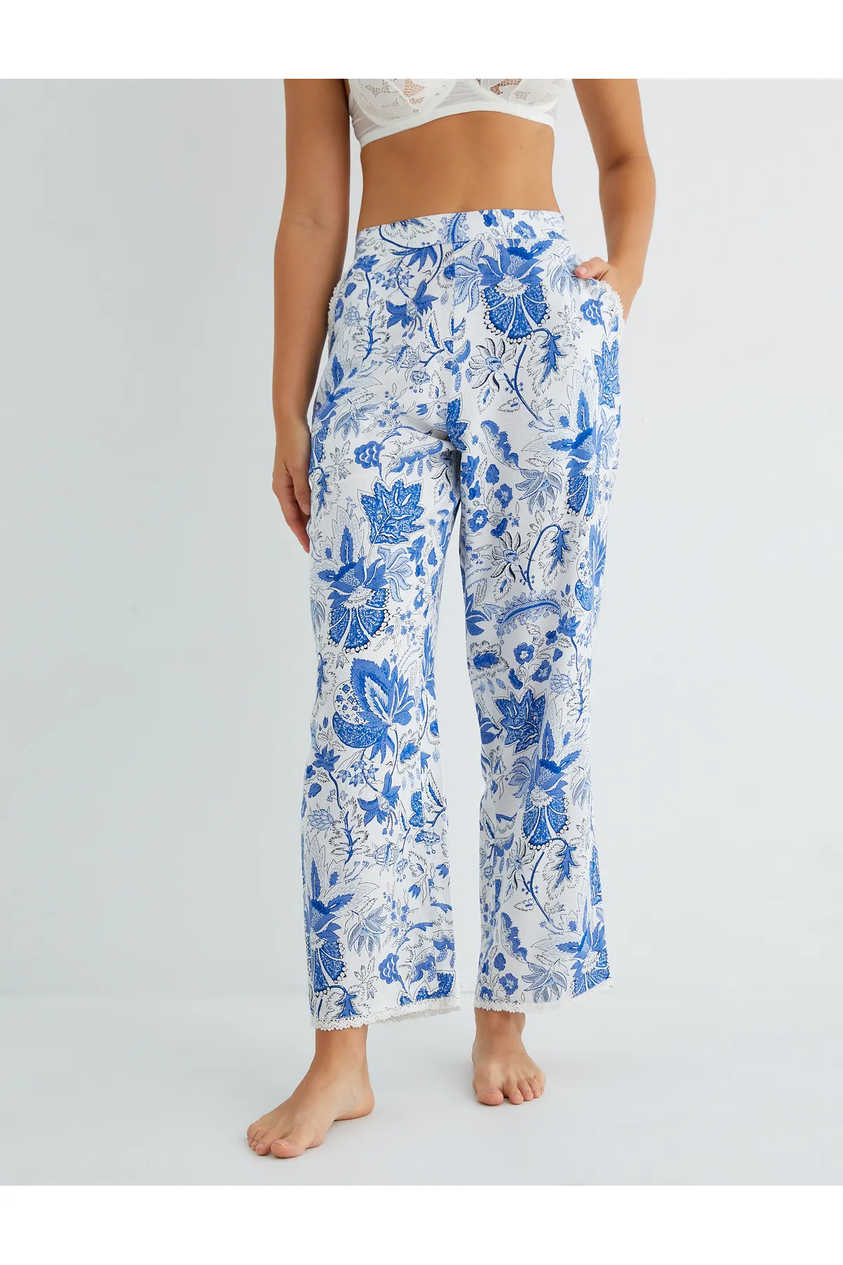 Koton  Viskose-Pyjamahose mit geradem Bein und Spitze