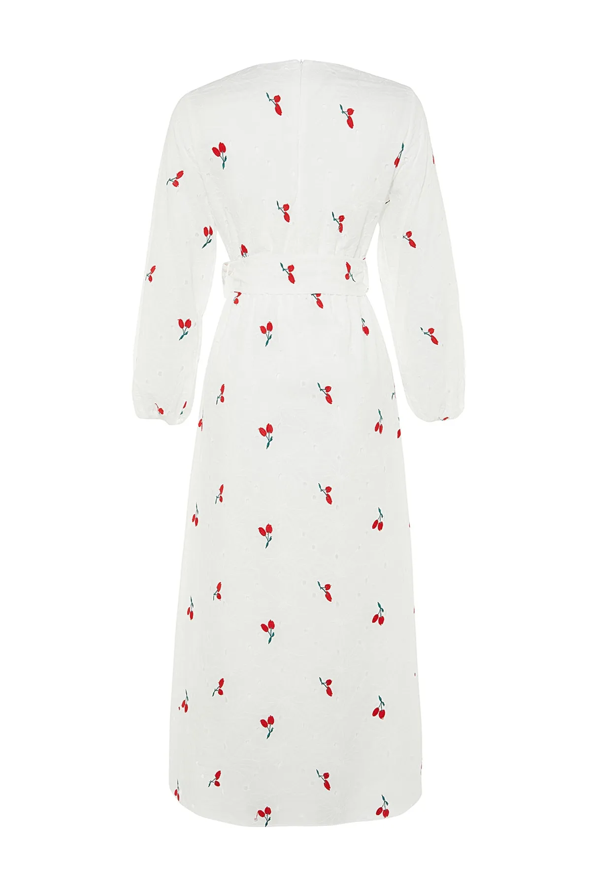 Trendyol Modest  Ecrufarbenes, gefüttertes Kleid aus 100 % Baumwolle mit Stickereien, Gürtel und detaillierten Stickereien TCTSS23EB00136