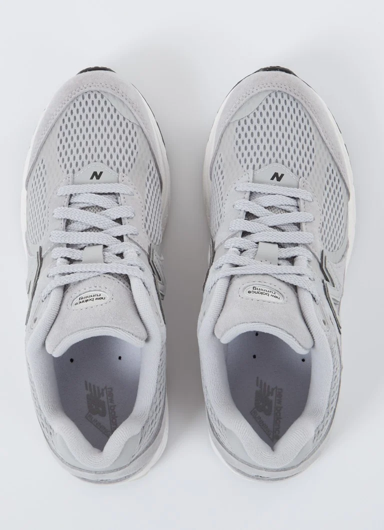New Balance 2002R -verkkokankaiset lenkkarit mokkanahkaisilla yksityiskohdilla