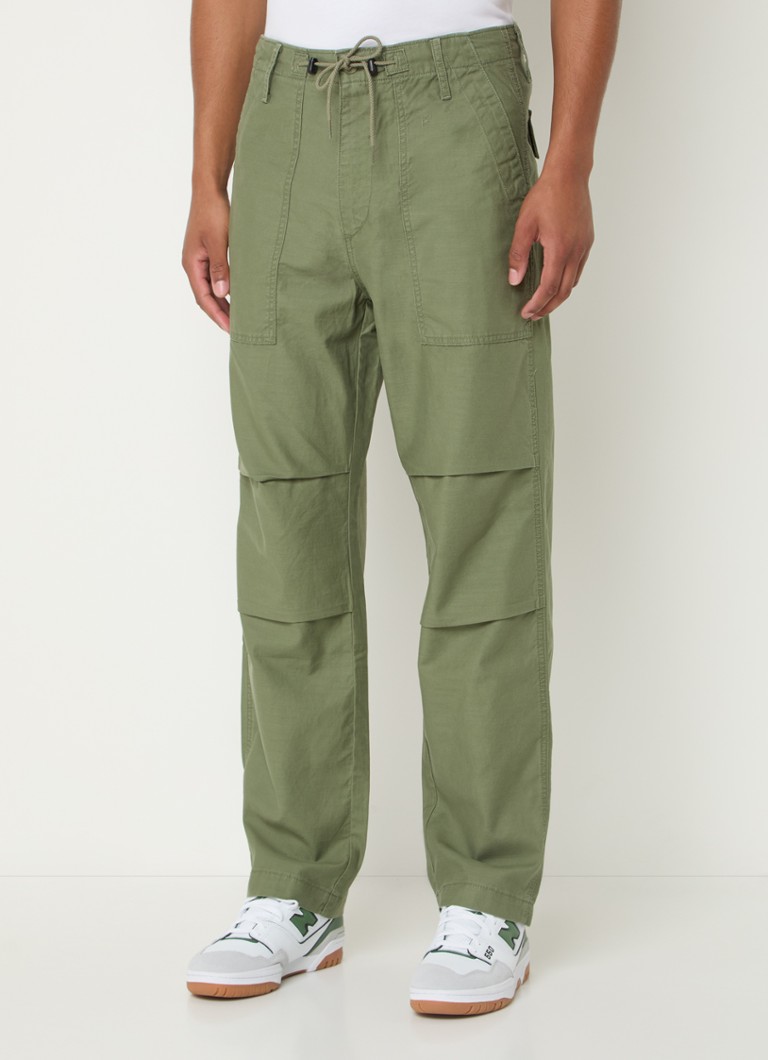 Pantaloni cargo Levi's cu croi larg și buzunare laterale