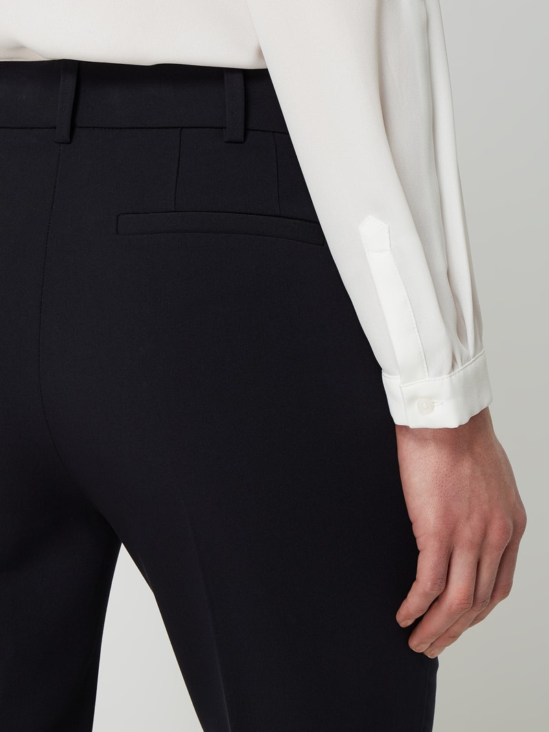 Stoffhose mit Stretch-Anteil in marineblau