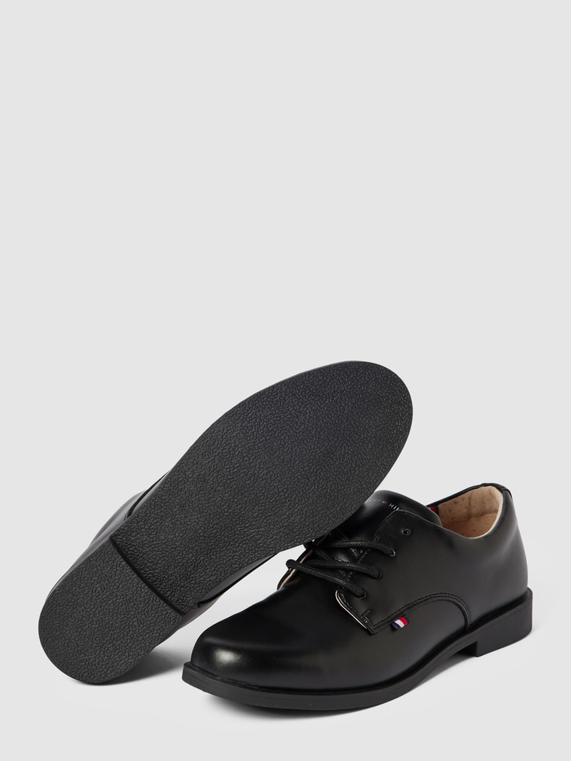 Derbys mit Label-Detail Modell 'SAMIR' in schwarz