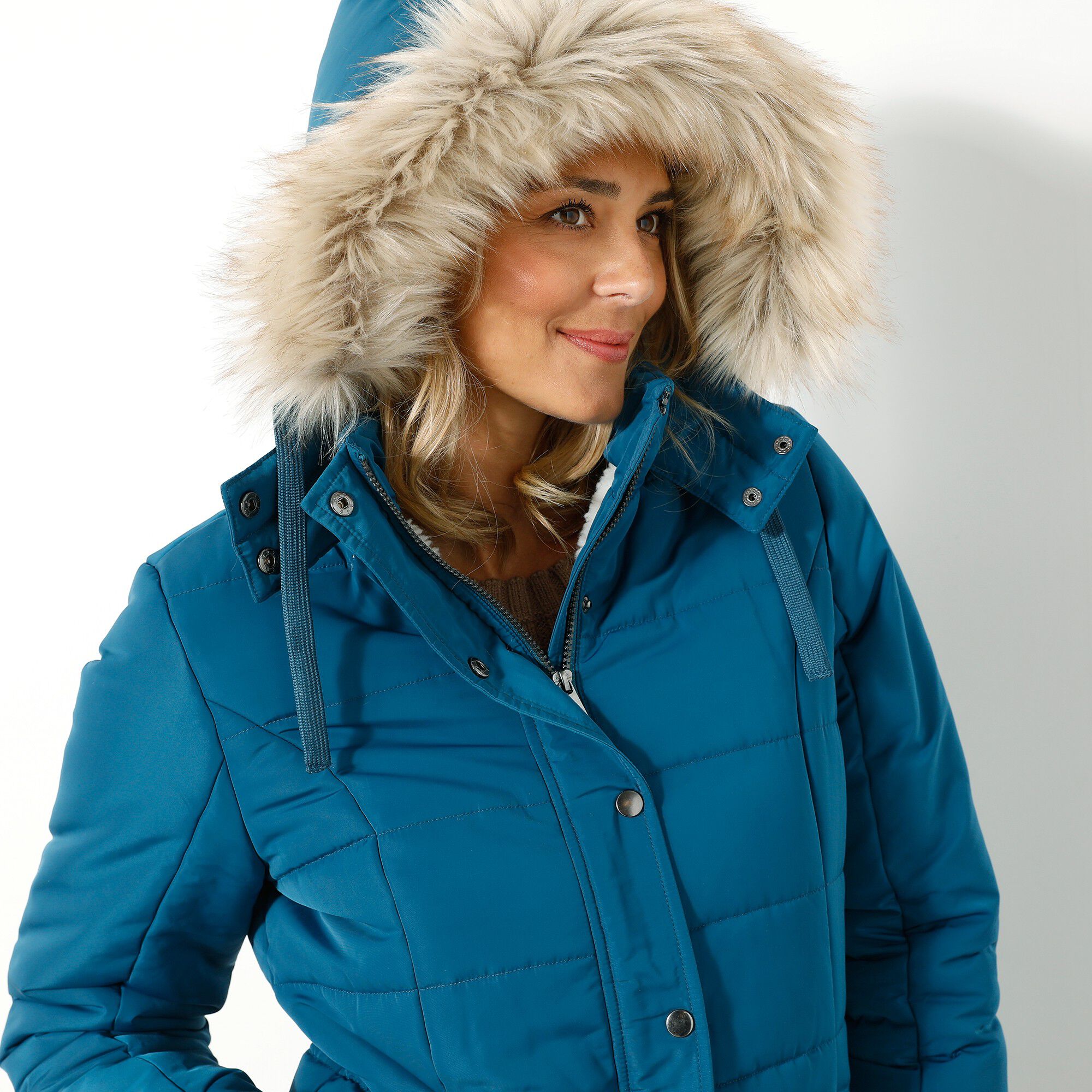 Doudoune à capuche imperméable, doublée maille peluche