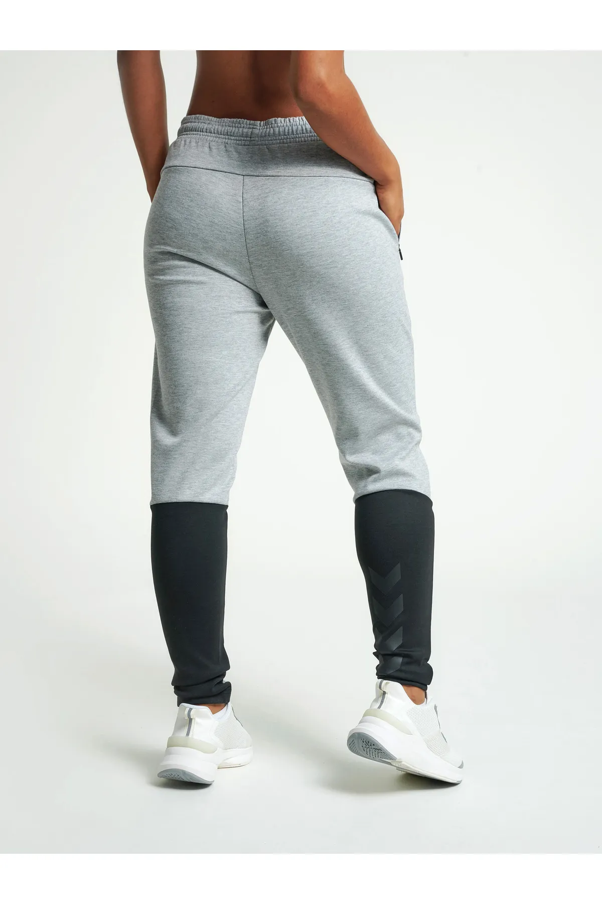hummel  hmlESSI TAPERED PANTS