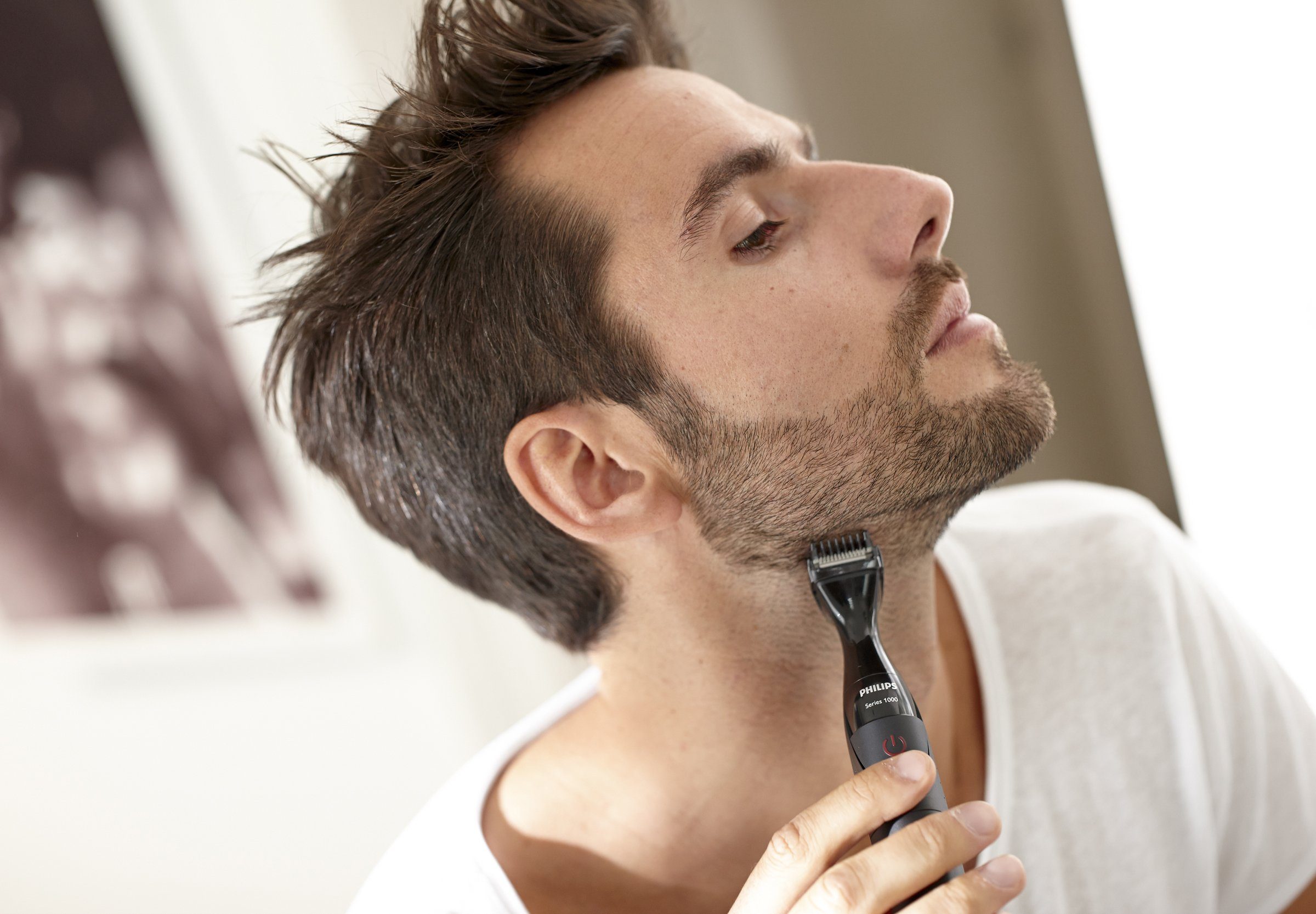 Philips Multifunktionstrimmer Series 1000 MG1100/16, abwaschbar, mit DualCut-Präzisionstrimmer und 3 Präzisionskämme