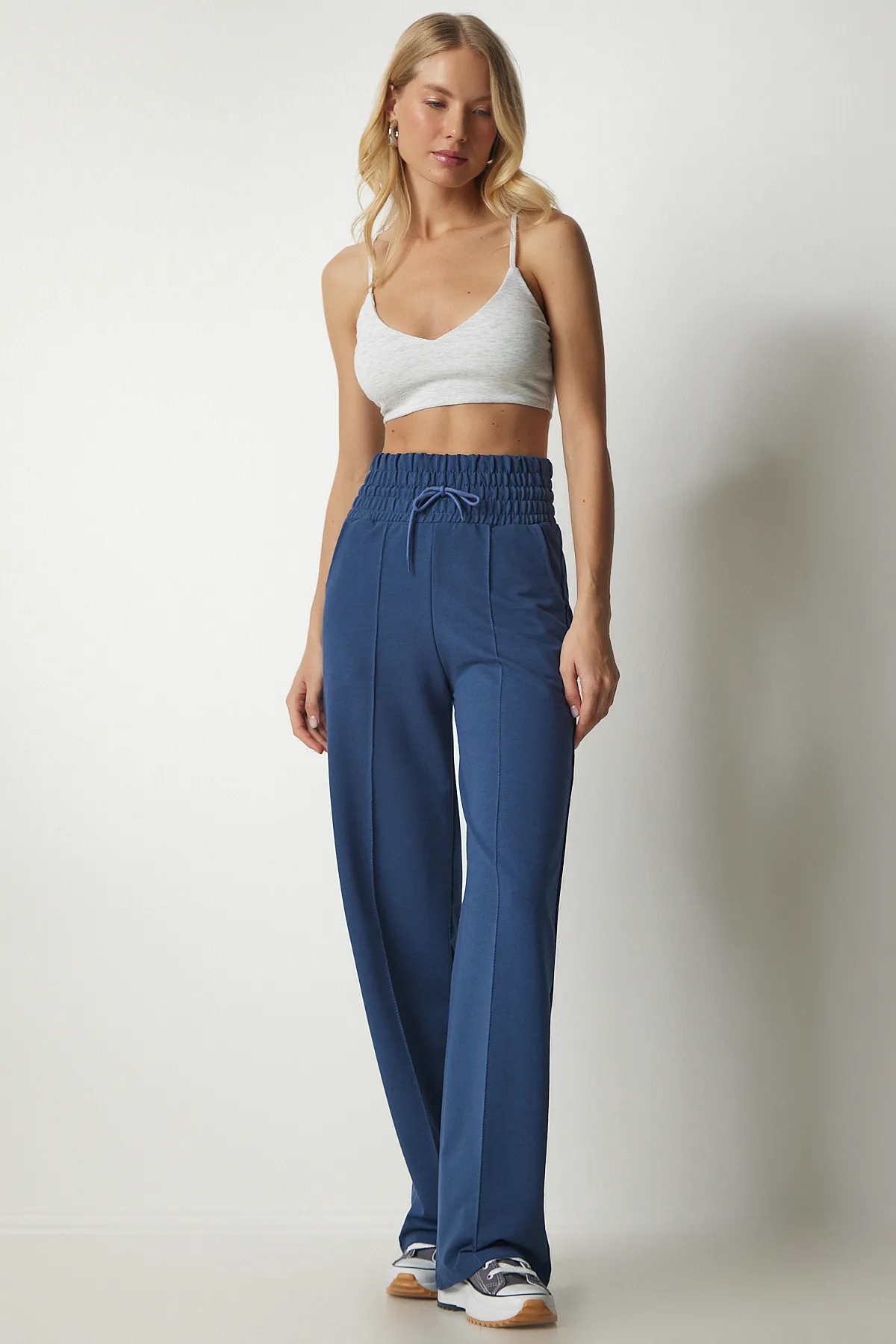 Happiness İstanbul  Marineblaue Basic-Jogginghose aus Strick mit Taschen für Damen XR00018