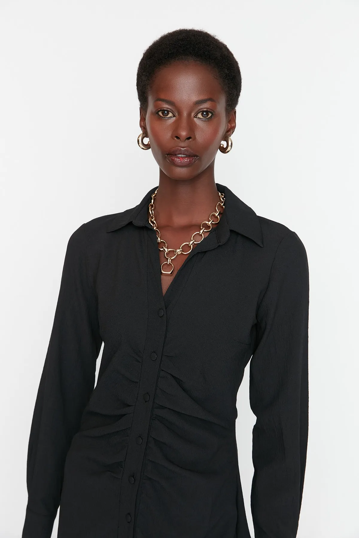 Trendyol Collection  Schwarzes, gewebtes Midi-Kleid mit Kordelzug und detailliertem Webmuster TWOAW22EL1343