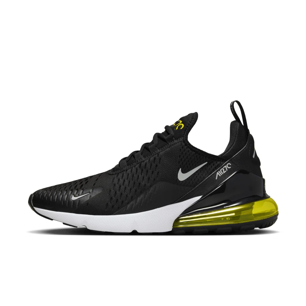Nike Air Max 270 FN8006-001 / schwarz
