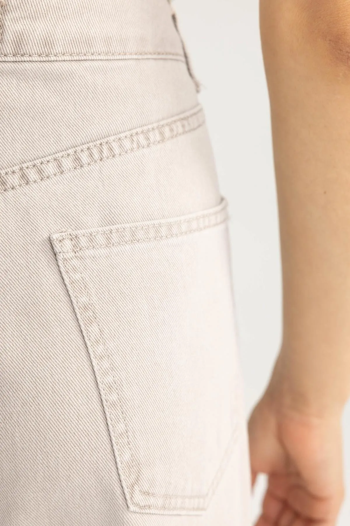 DeFacto  Culotte Hohe Taille Knöchellang 100% Baumwolle Jeanshose A3478ax23sm