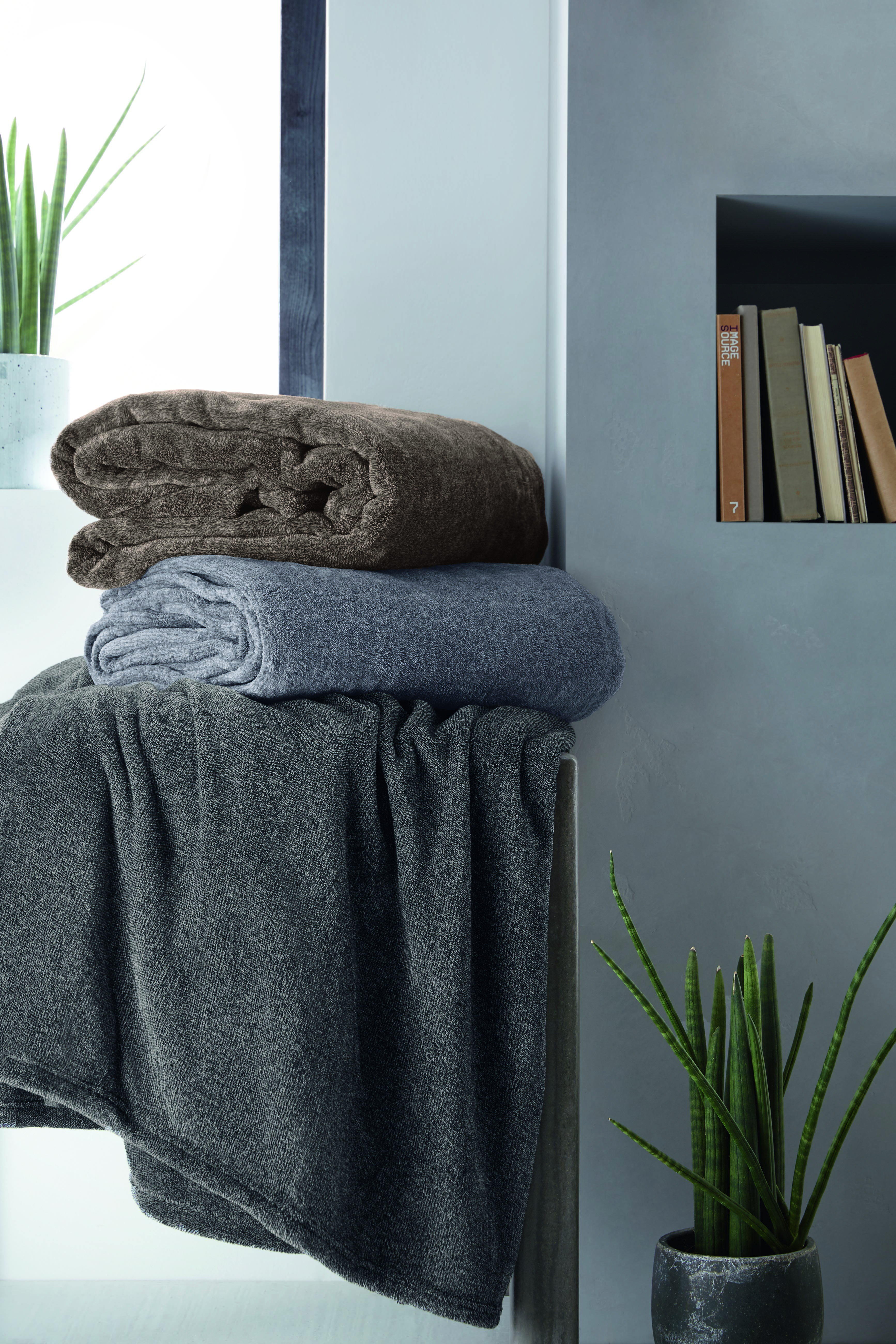 Kuscheldecke Melange bugatti Grau 160 x 220 cm