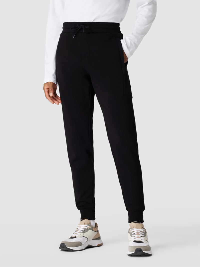 Comfort Fit Jogpants mit elastischem Bund in schwarz