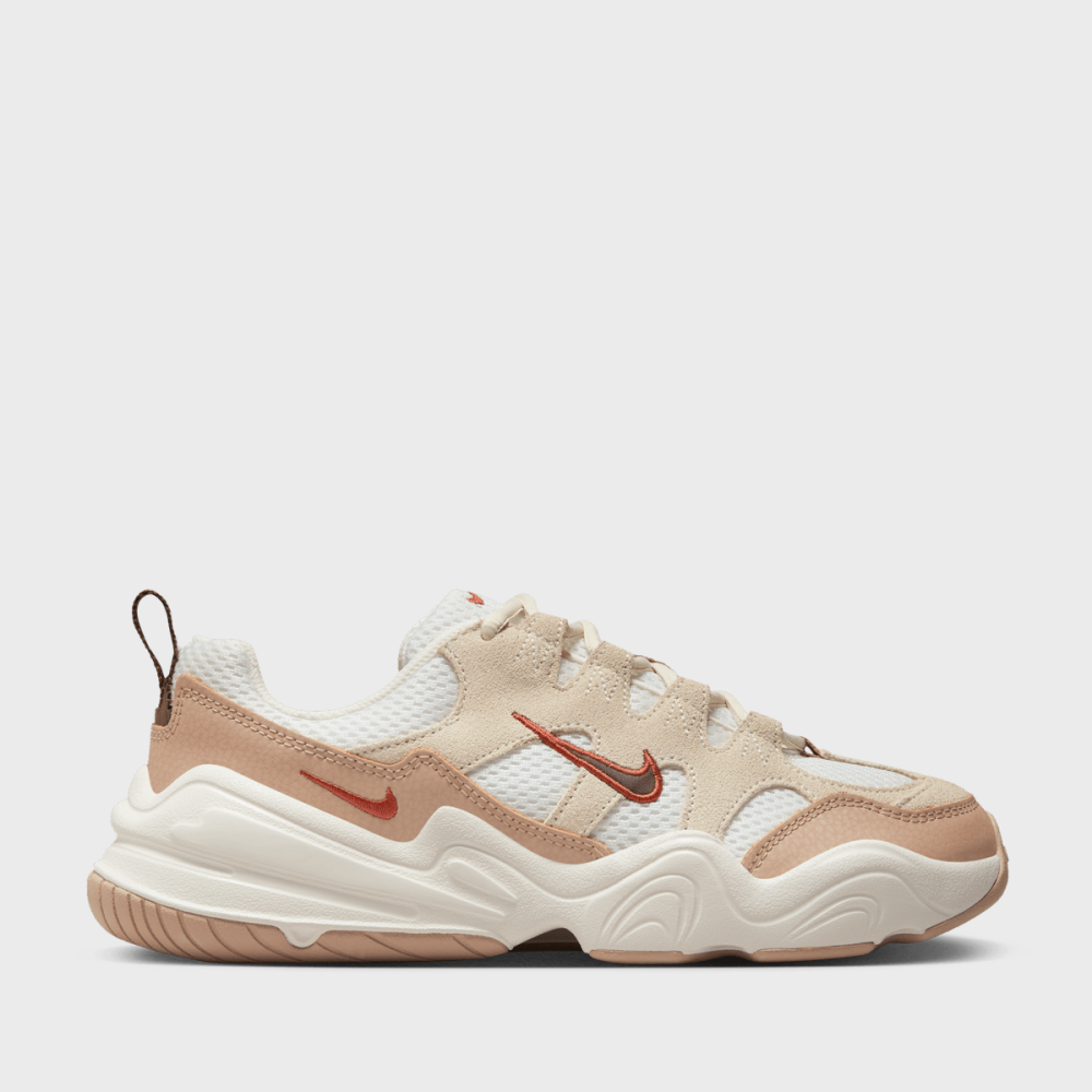 Nike Tech Hera FV0981-100 / weiss
