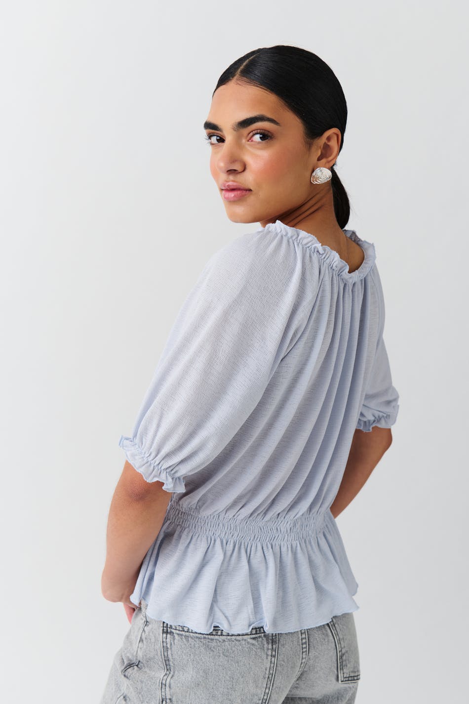 Puff sleeve top