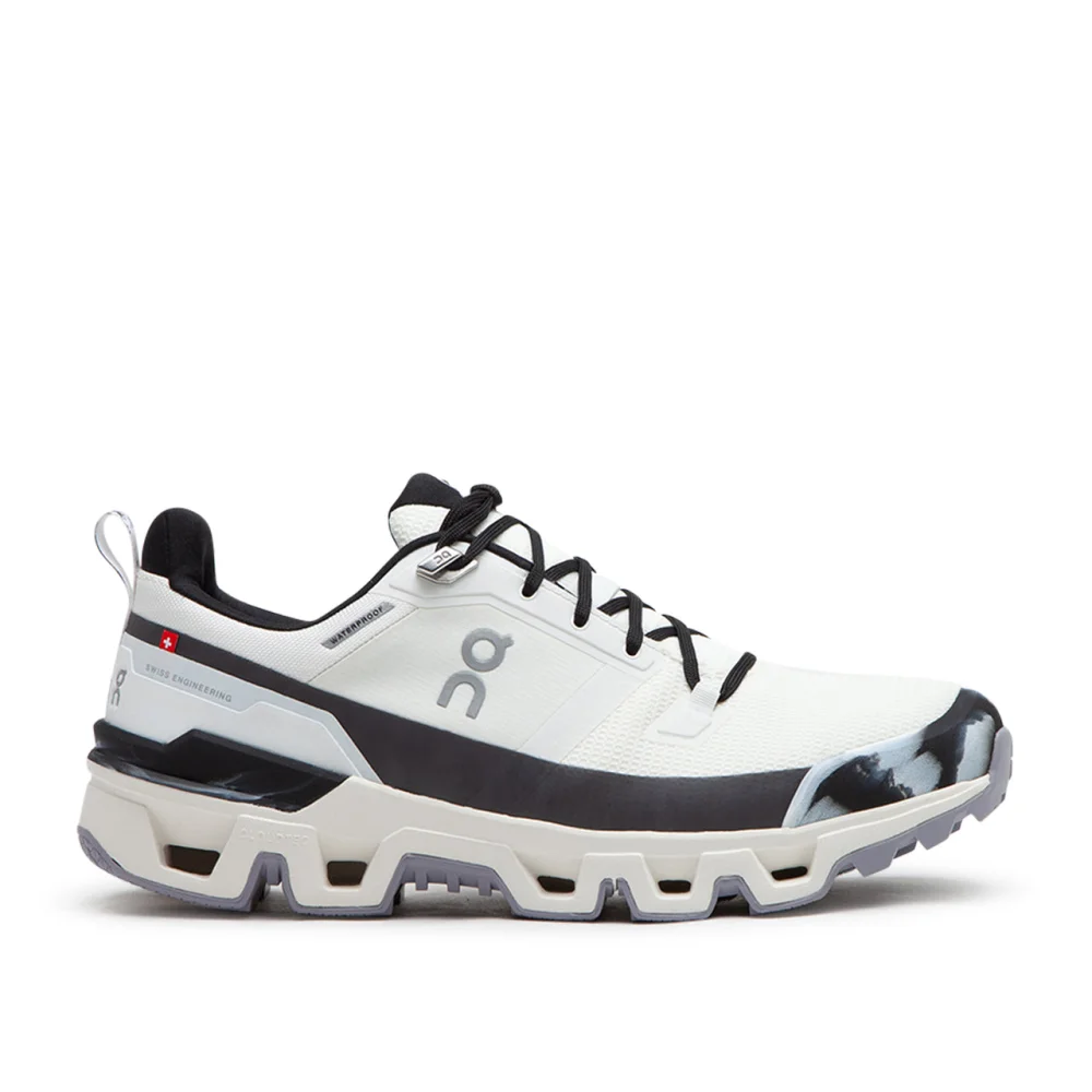 ON Cloudwander Waterproof 93.98184 / weiss