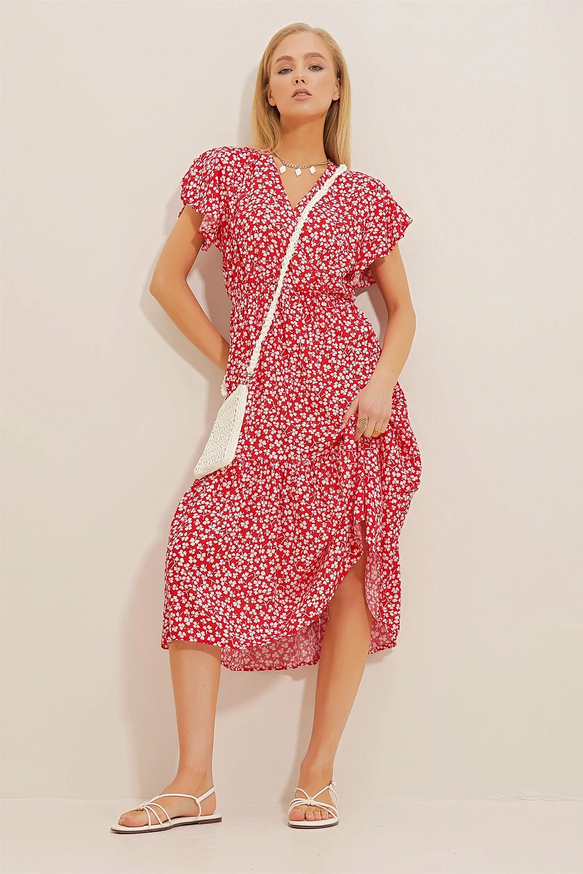 Trend Alaçatı Stili  Rot-weißes zweireihiges Kleid aus Viskose mit Kragen und Volant für Damen ALC-X4373