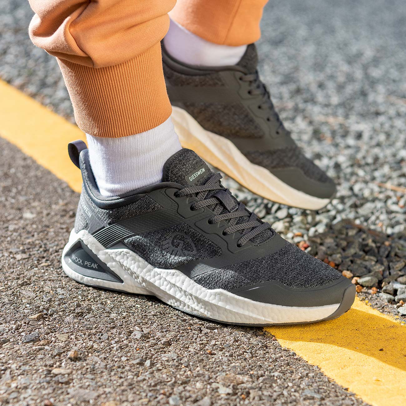 Wool Peak Women