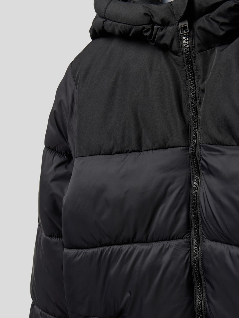 Steppjacke mit Label-Detail Modell 'ETOBY' in schwarz