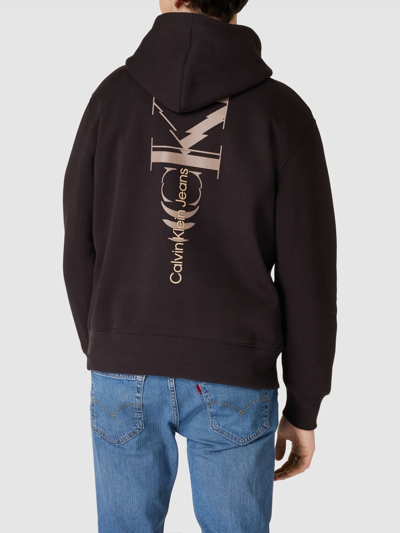 Hoodie mit Label-Detail am Rücken in black