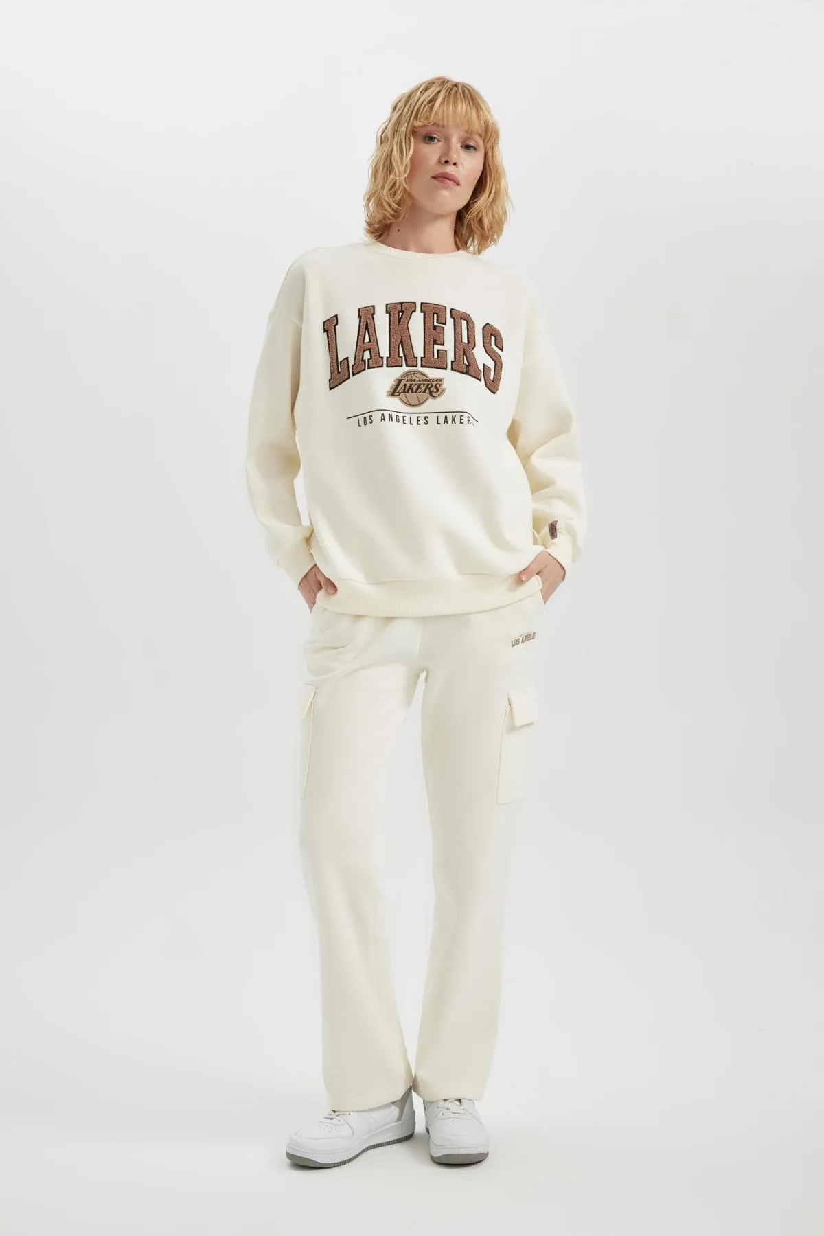 DeFacto  DeFactoFit Standard-Passform, lange Jogginghose mit weitem Bein und Taschen