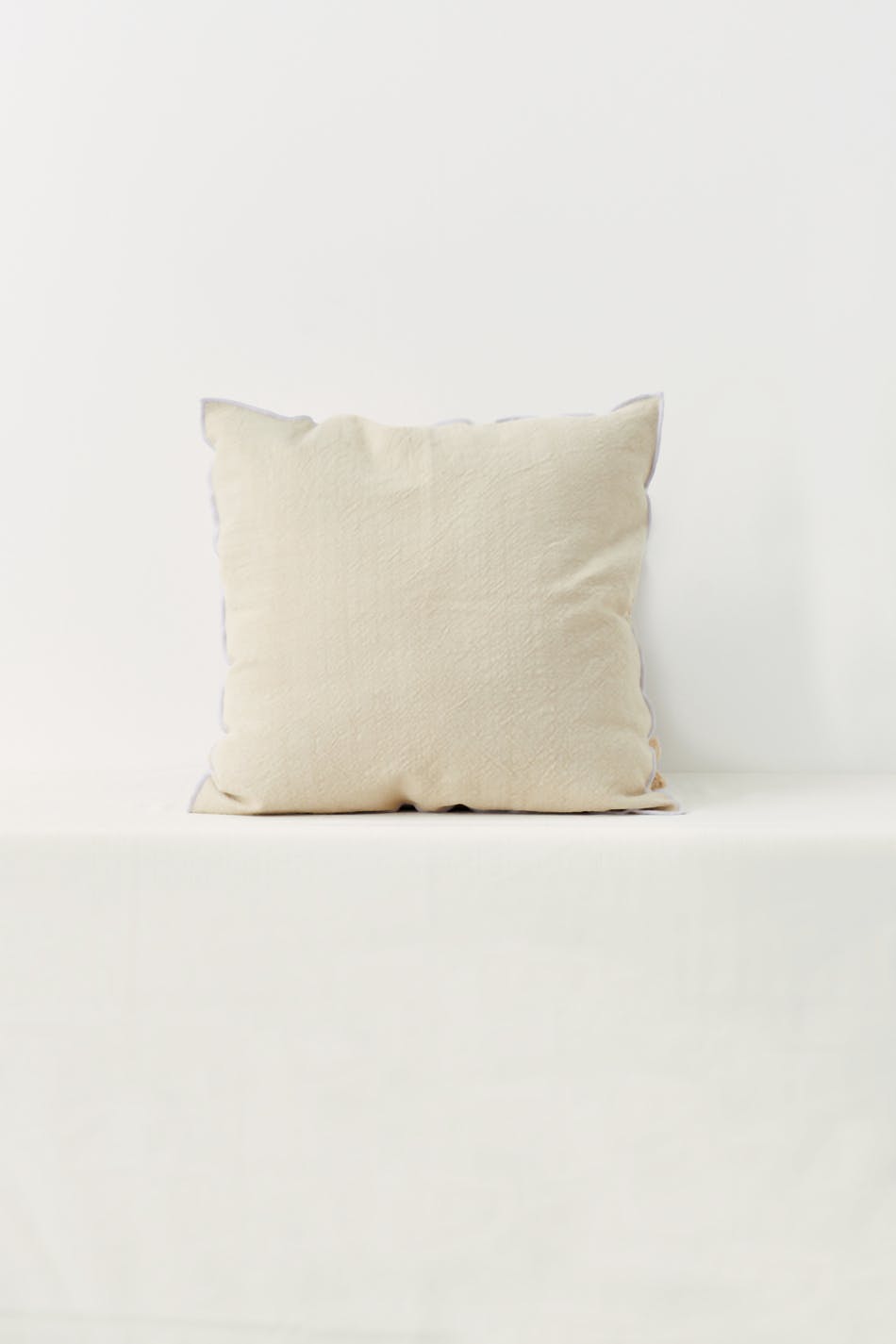 Contrast cushion cover