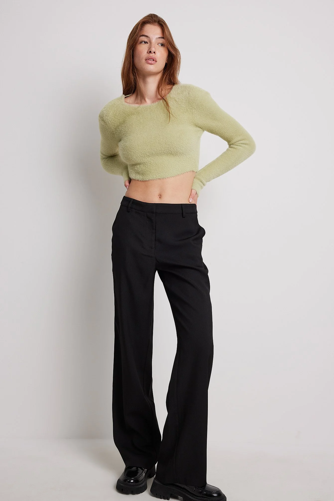 Strickpullover mit offenem Rücken