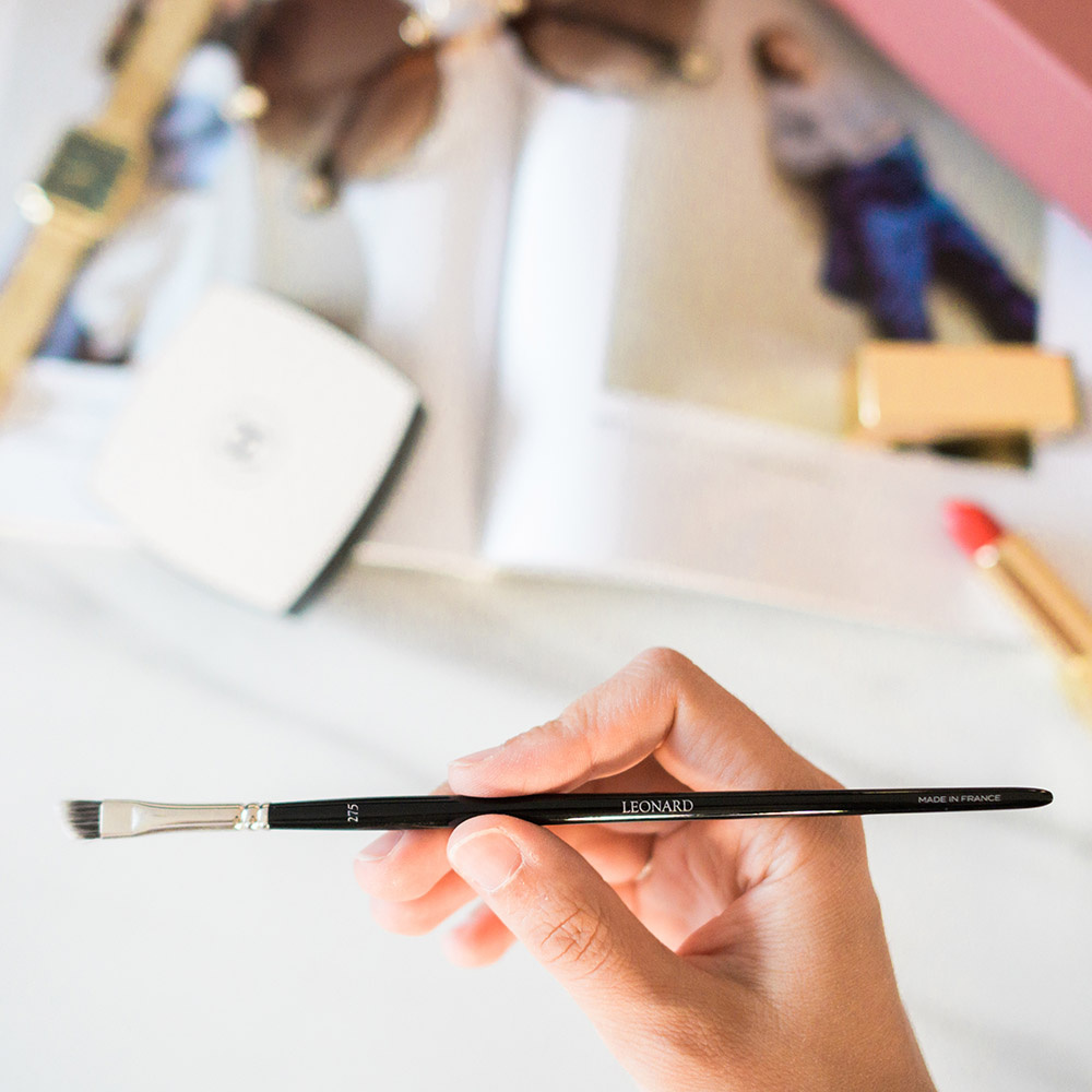 Leonard brushes Pinceau biseauté eyeliner/sourcils n°275 Pinceau paupières