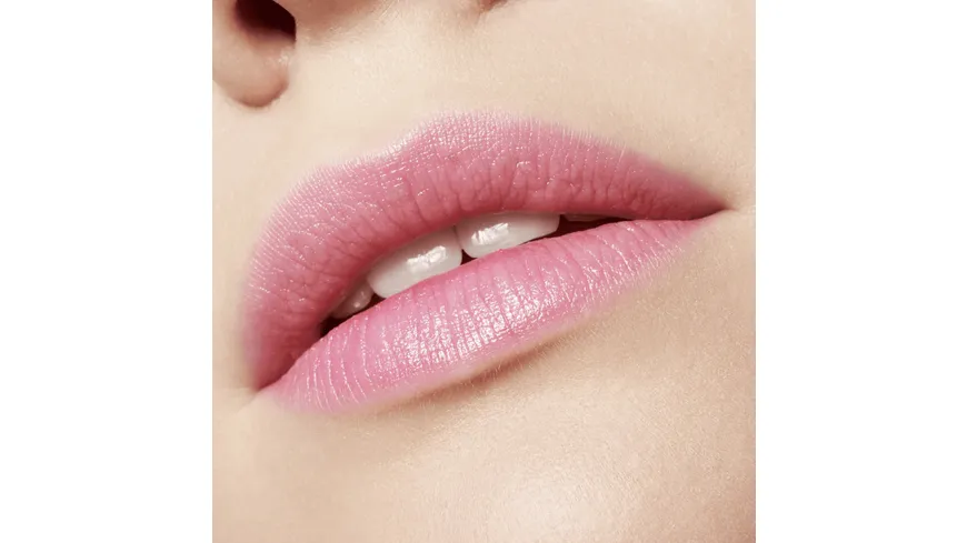 essence Meta Glow Colour Changing Lipstick