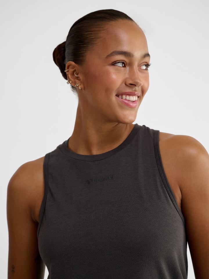 Hummel Hummel T-Shirt Hmlmt Vanja Multisport Damen in ESPRESSO günstig kaufen