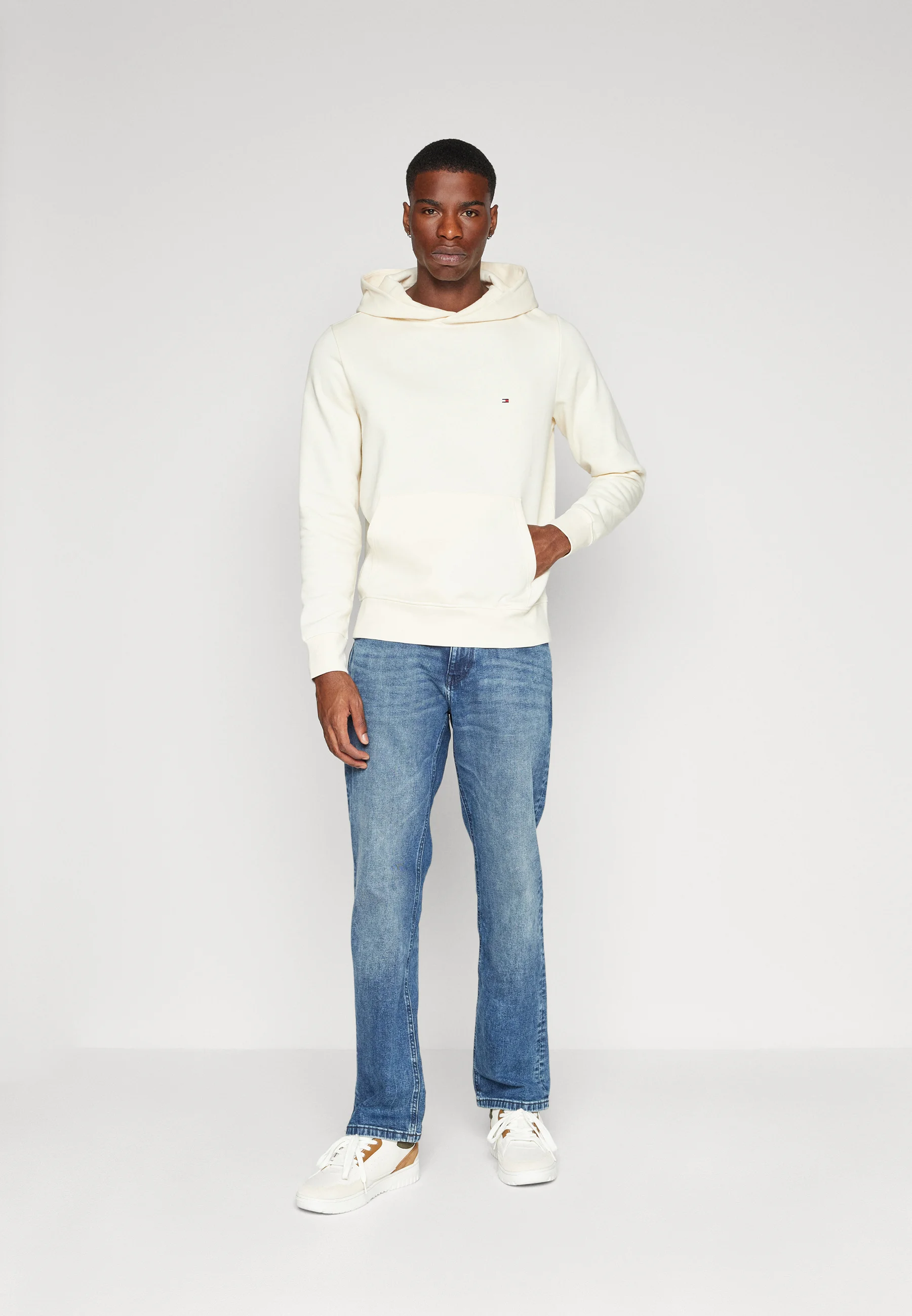Sudadera con capucha y logo de la bandera de Tommy Hilfiger