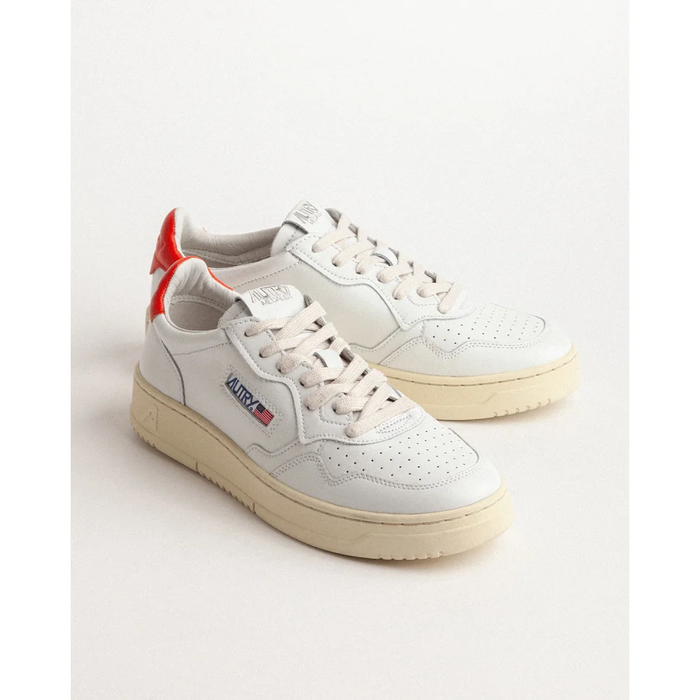Autry Medalist Low AULWLL24 / weiss