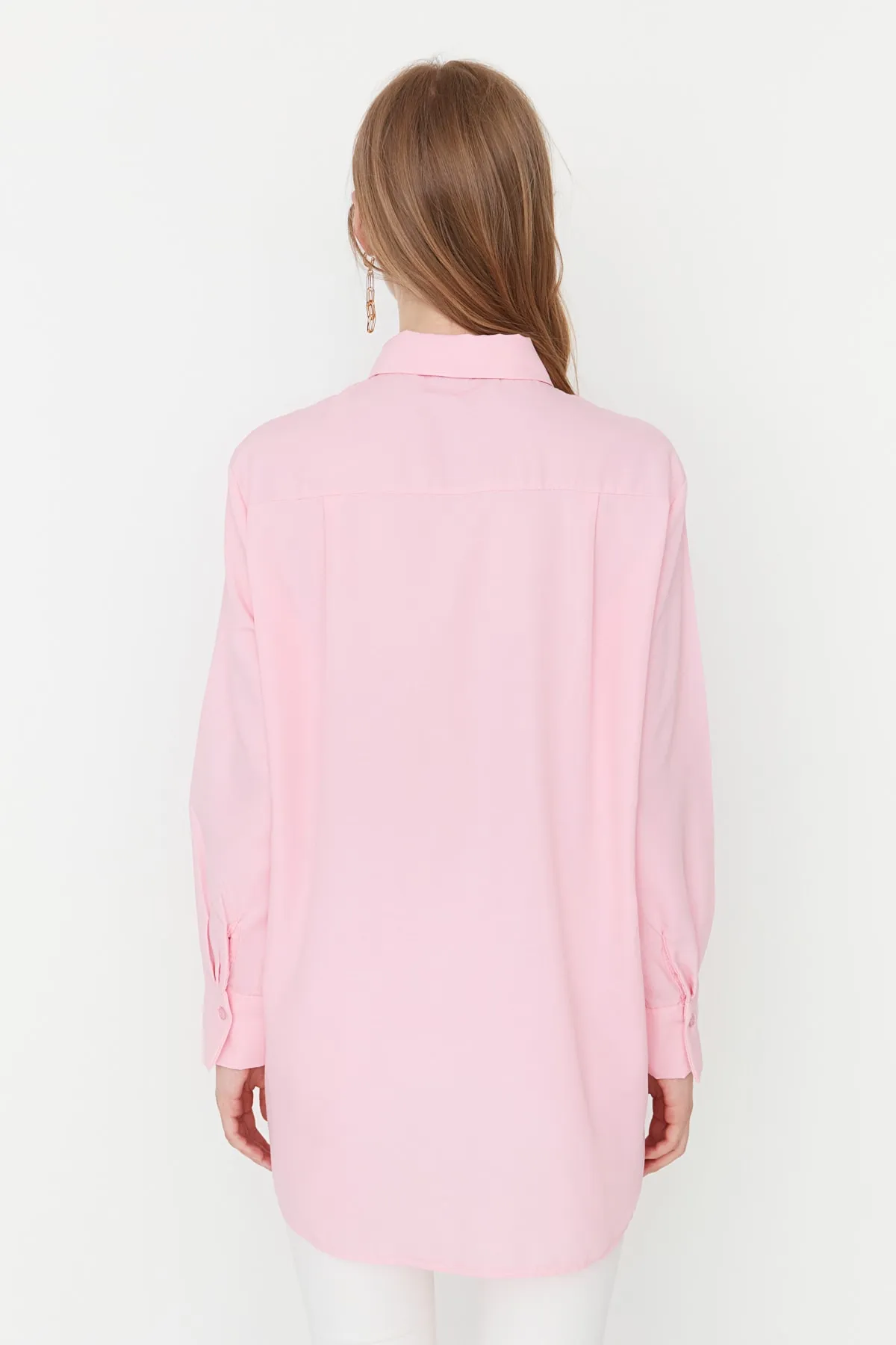 Trendyol Modest  Rosa gewebtes Hemd mit Taschendetail TCTSS21TN0059
