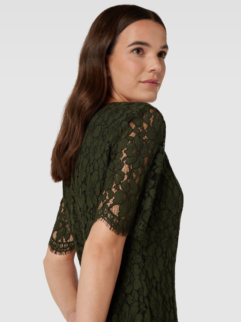 Knielanges Kleid mit Lochmuster in olivgrün